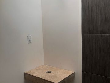 SE VENDE HERMOSA CASA