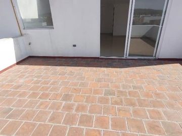 SE VENDE HERMOSA CASA