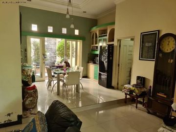 Rumah Purimas Hadap Utara, Strategis Listrik 5500wt Rpadm