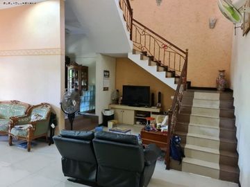 Rumah Purimas Hadap Utara, Strategis Listrik 5500wt Rpadm