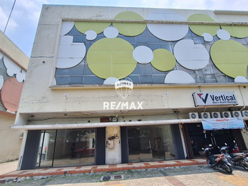 WTS – 3 Ruko Gandeng Dot Com Gading Serpong. Harga 10.5 M ( Nett)