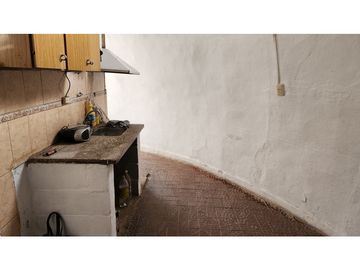 Vendo Casa 2 dor + 2 deptos independientes en Argüello