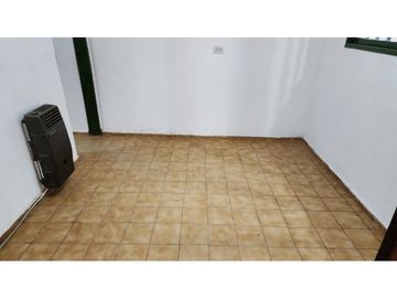 Vendo Casa 2 dor + 2 deptos independientes en Argüello