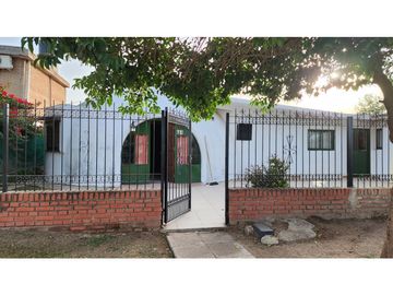 Vendo Casa 2 dor + 2 deptos independientes en Argüello