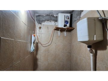 Vendo Casa 2 dor + 2 deptos independientes en Argüello