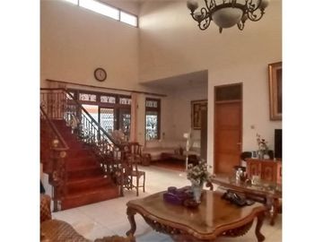 Di jual rumah mewah dekat rumah sakit di Gandul Cinere
