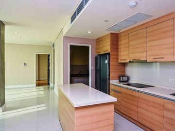 3 Bedroom Condo for sale at Aguston Sukhumvit 22