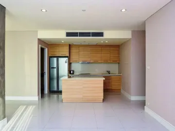 3 Bedroom Condo for sale at Aguston Sukhumvit 22