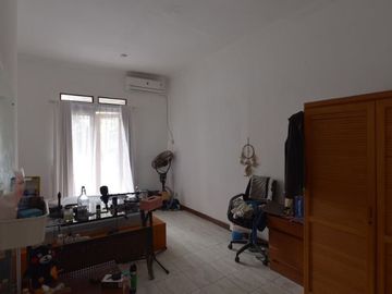 Rumah Bintaro Sektor 4 Lokasi Strategis Tanah Luas