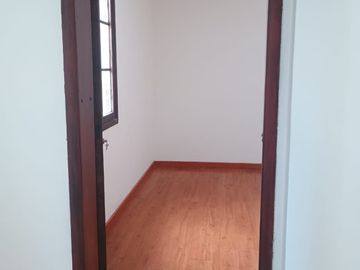 local en arriendo en espartillal. Cod A3793112