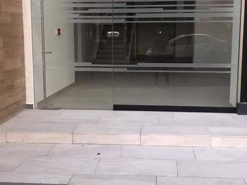 VENTA LOCAL COMERCIAL 200 m2 DUPLEX - SECTOR 6 DICIEMBRE Y ELOY ALFARO.