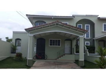 CASA EN VENTA VILLA LUCRE| PH VILLA DE LOS AZORES