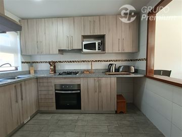 Casa en venta de 4D-3B Los Alerces de Alicura, Pucón