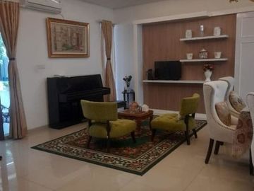 Rumah 2 lantai dalam komplek lebak bulus