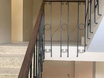 Venta casa Residencial o Comercial, Urdesa Av. las Aguas (J.Luna)