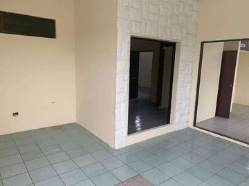 Venta casa Residencial o Comercial, Urdesa Av. las Aguas (J.Luna)