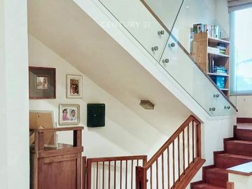 Dijual Rumah Cantik Di Graha Hijau Riviera Ciputat Ada Club House