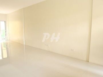 PH757 Modern Townhouse For Sale In Visayas Avenue