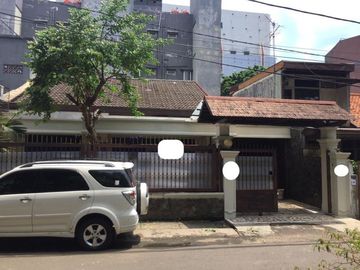 Rumah Siap Huni, Hanya 180 Meter Ke Blok M Plaza