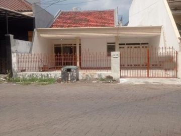 Rumah di Wisma Permai Tengah, Siap Huni, Murah