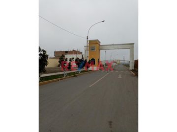 SE VENDE TERRENO EN LA MZ Q - LOTE 33 EN BRISAS DE BARRANCA EN LA PRIMERA ETAPA EN LA MEJOR ZONA DE LA PROVINCIA, SEGURA Y TRANQUILA,  RODEADA DE MUCH