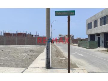 SE VENDE TERRENO EN LA MZ Q - LOTE 33 EN BRISAS DE BARRANCA EN LA PRIMERA ETAPA EN LA MEJOR ZONA DE LA PROVINCIA, SEGURA Y TRANQUILA,  RODEADA DE MUCH