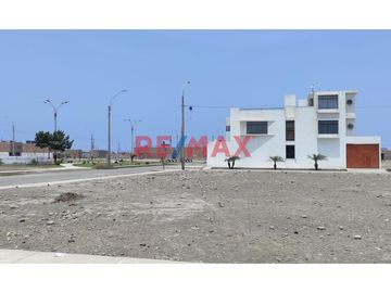 SE VENDE TERRENO EN LA MZ Q - LOTE 33 EN BRISAS DE BARRANCA EN LA PRIMERA ETAPA EN LA MEJOR ZONA DE LA PROVINCIA, SEGURA Y TRANQUILA,  RODEADA DE MUCH