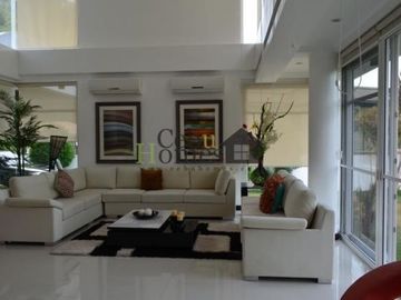 Modern House with City View and Pool For Sale