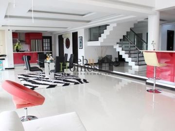 Modern House with City View and Pool For Sale