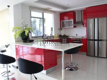 Modern House with City View and Pool For Sale