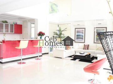 Modern House with City View and Pool For Sale
