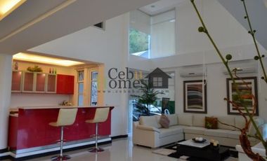 Modern House with City View and Pool For Sale