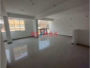 Local Comercial En Venta - Los Olivos