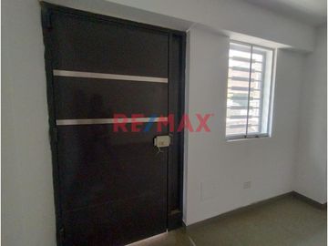 Local Comercial En Venta - Los Olivos