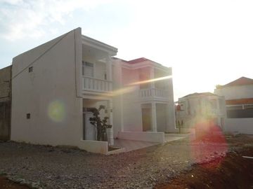 Rumah mewah cantik konsep villa murah di Cinunuk dkt Griya cinunuk