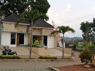 Hunian mewah cluster siap huni di Banyumanik