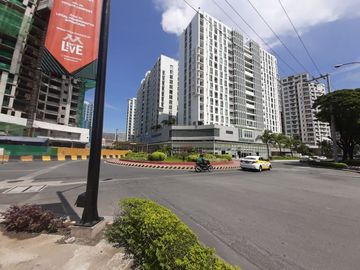 Lease To Own Condo Unit in Bay Garden Pasay near Moa