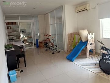 Dijual Rumah Raya Darmo Indah Barat Tandes Surabaya