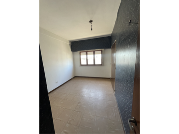 departamento 4 ambientes sobre diagonal San Martin