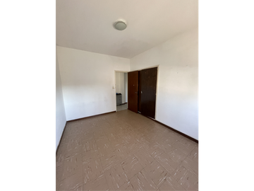 departamento 4 ambientes sobre diagonal San Martin
