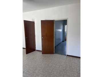 departamento 4 ambientes sobre diagonal San Martin