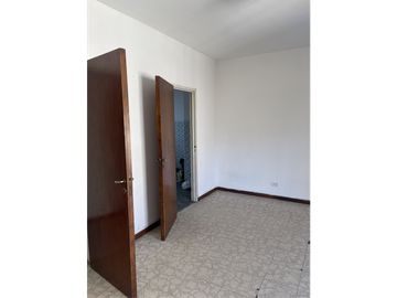 departamento 4 ambientes sobre diagonal San Martin