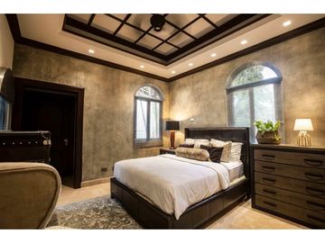 CASA EN COSTA DEL ESTE MANSION 1337M2 CON PISICNA BALMORAL