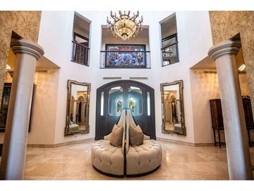 CASA EN COSTA DEL ESTE MANSION 1337M2 CON PISICNA BALMORAL