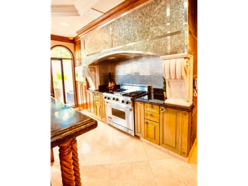 CASA EN COSTA DEL ESTE MANSION 1337M2 CON PISICNA BALMORAL