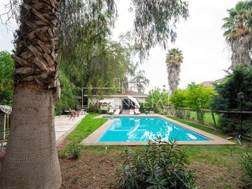 Casa en venta de 6 dorm y 3 baños con 2da casa en Chicureo