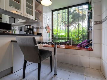 Casa en venta de 6 dorm y 3 baños con 2da casa en Chicureo