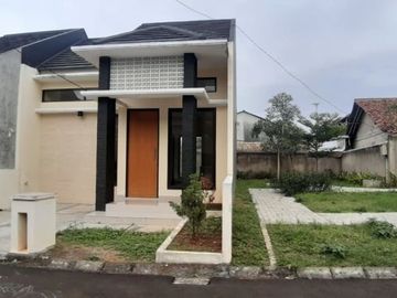 Rumah luas 5 menit ke tol sawangan bale pancoran mas depok