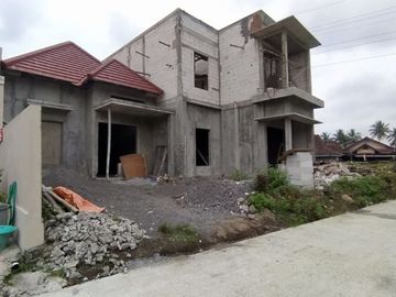 TERMURAH! Rumah Proses Bangun 2 Lantai SISA 1 UNIT Dekat Pasar Sleman