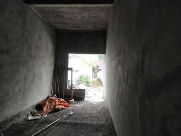 TERMURAH! Rumah Proses Bangun 2 Lantai SISA 1 UNIT Dekat Pasar Sleman